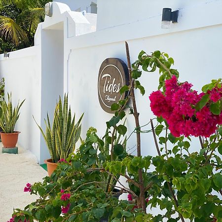 Tides Dhigurah Hotel Dhigurah  Exterior photo